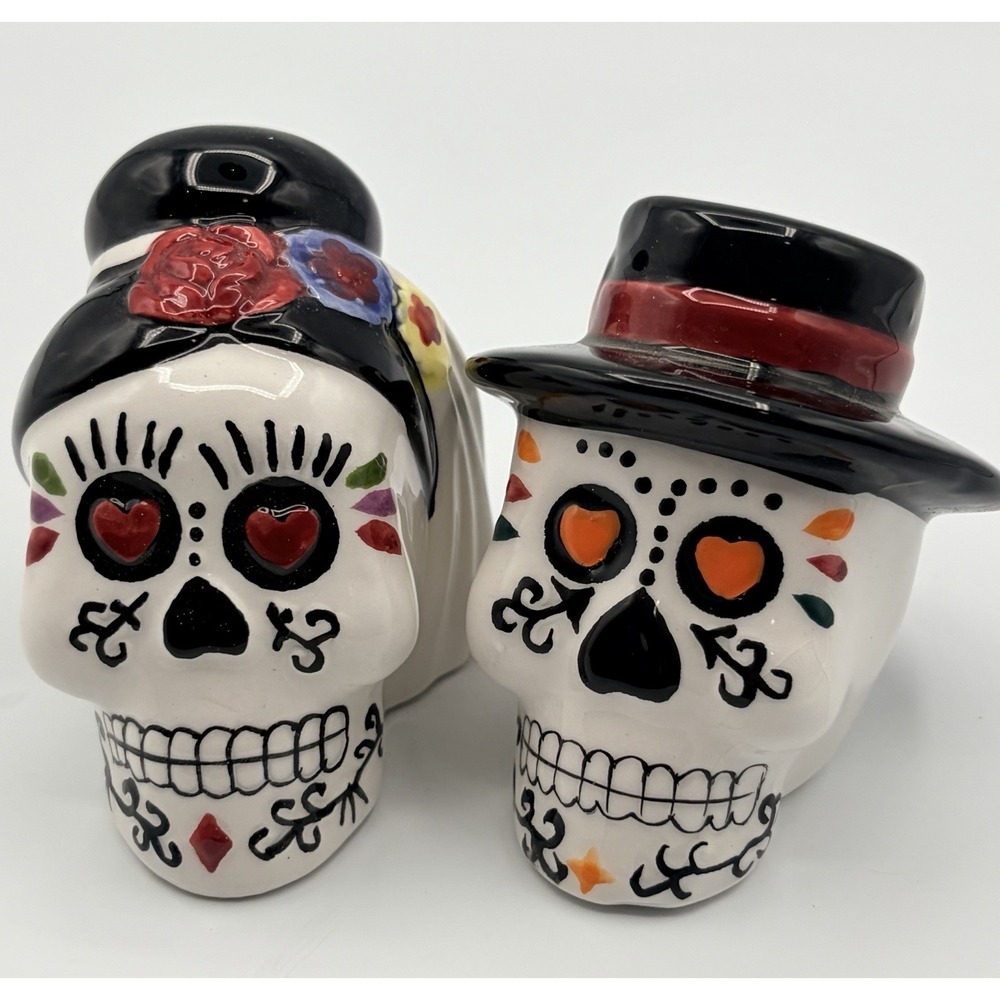 Day Of The Dead Bridal Wedding Bride And Groom Sugar Skulls Salt Pepper Shakers